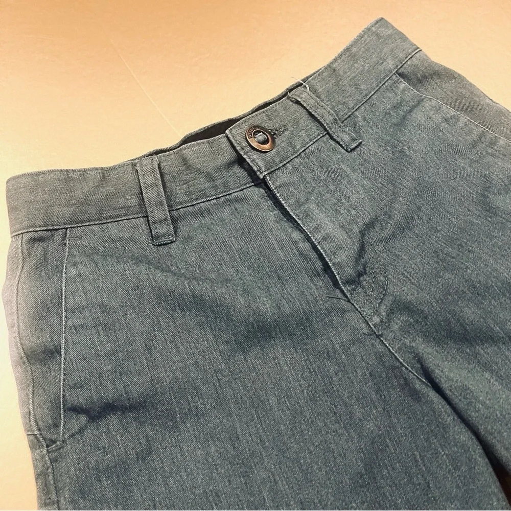 Volcom Grey Boy’s Skater Surfer Shorts Size 10